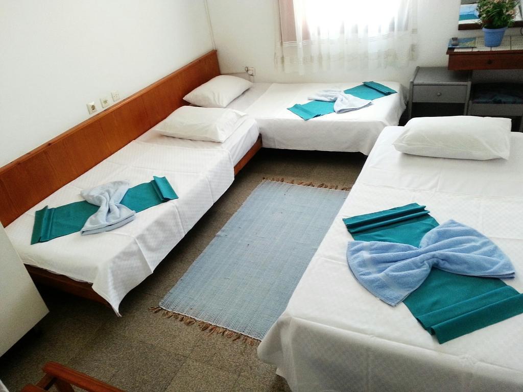 Parmis Rooms Cesme Ruang foto