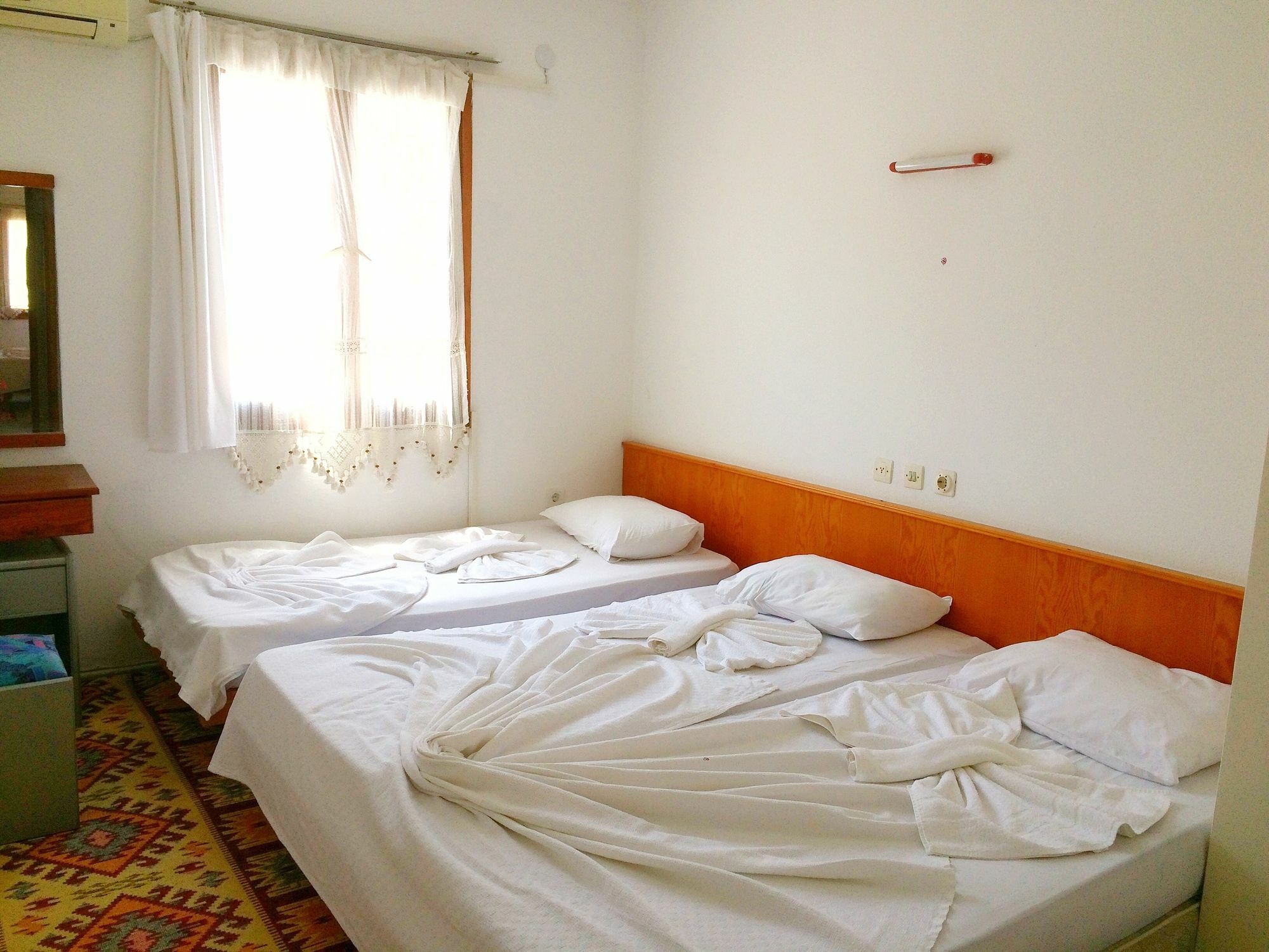 Parmis Rooms Cesme Bagian luar foto