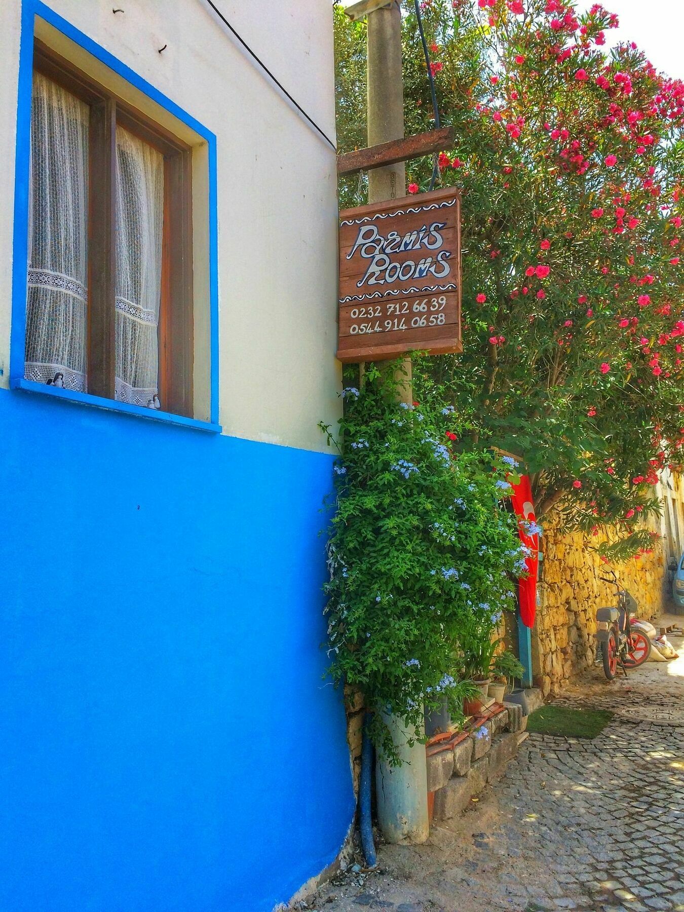 Parmis Rooms Cesme Bagian luar foto